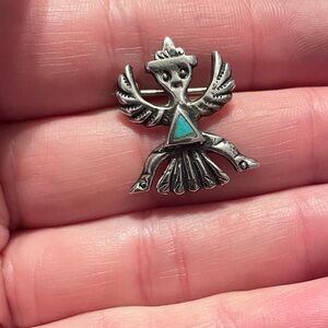 Vintage Zuni Native American Knifewing Pin Brooch